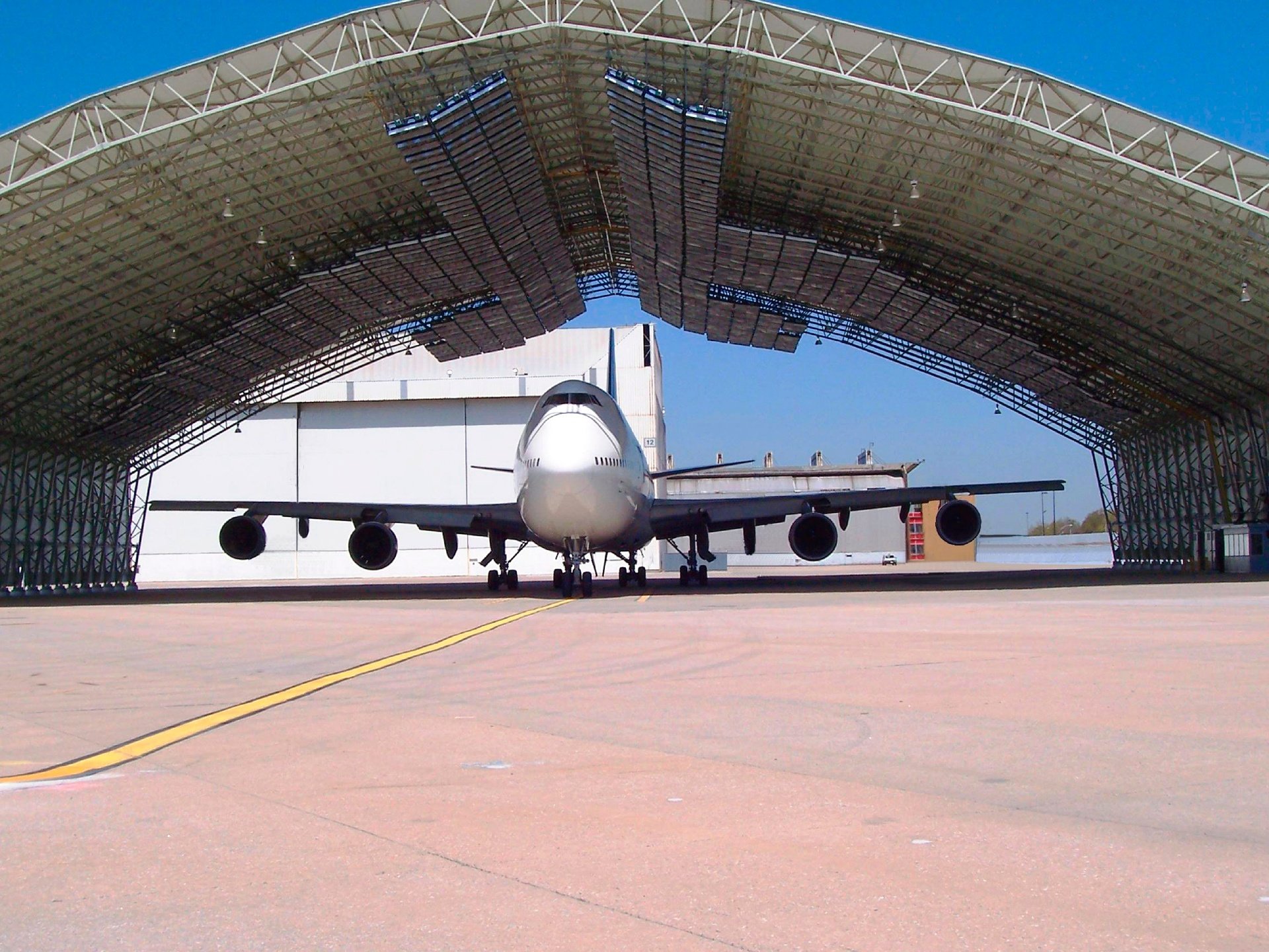 Best-Hall aircraft hangar